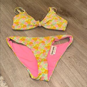 NEW Dippin Daisys Bright Floral Bikini Set